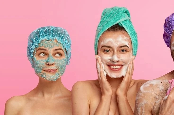 Staying Hydrated in Silk: My Secret to Maintaining Summer Glow During Weddings